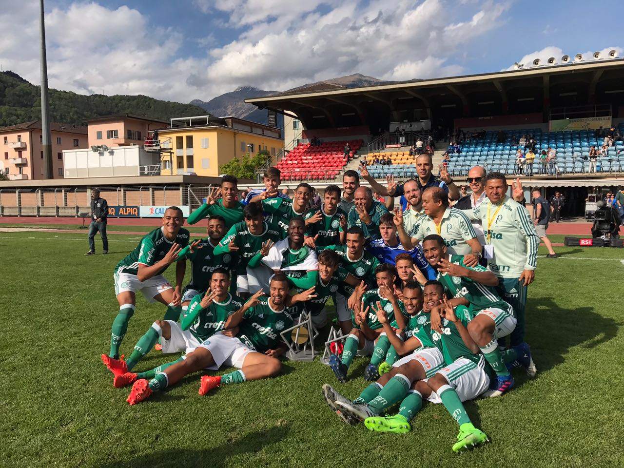 Portal Caparaó - Com manhuaçuense, Sub-18 do Palmeiras fatura Torneio na  Suíça