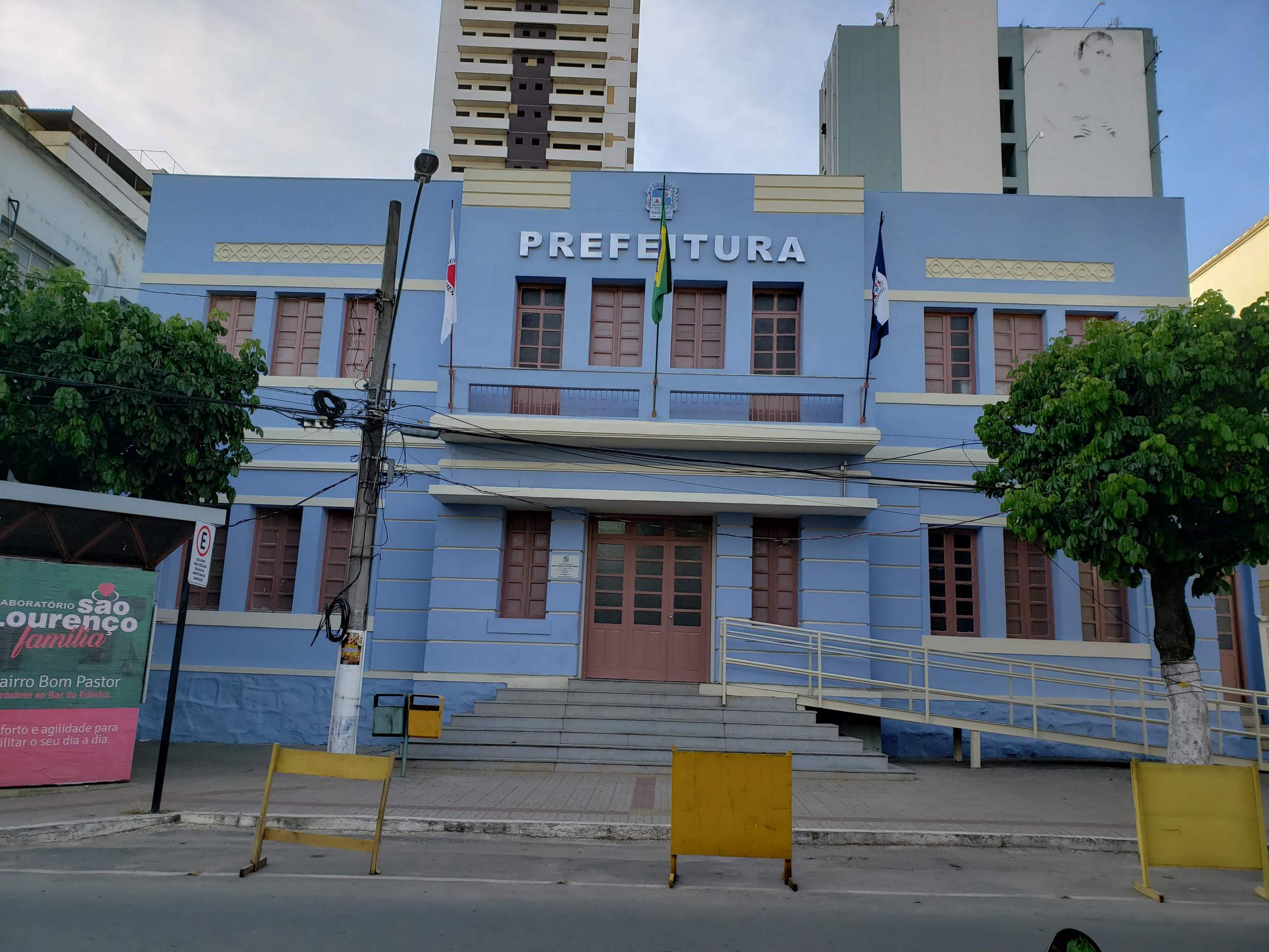 Portal Caparaó - Casa do Construtor é inaugurada em Manhuaçu