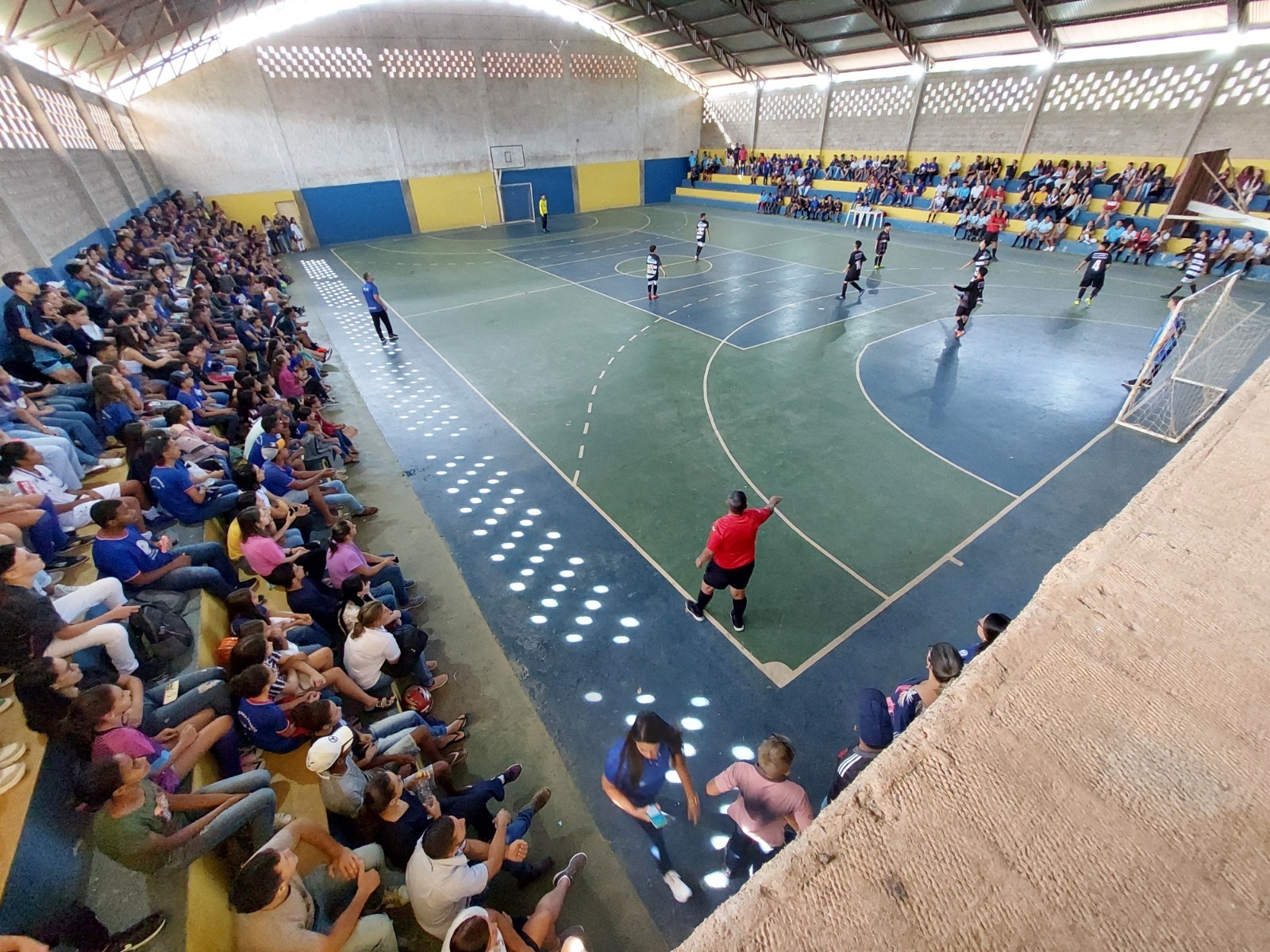 Prefeitura Municipal de Manhumirim - Manhumirim brilha na etapa  microrregional do JEMG