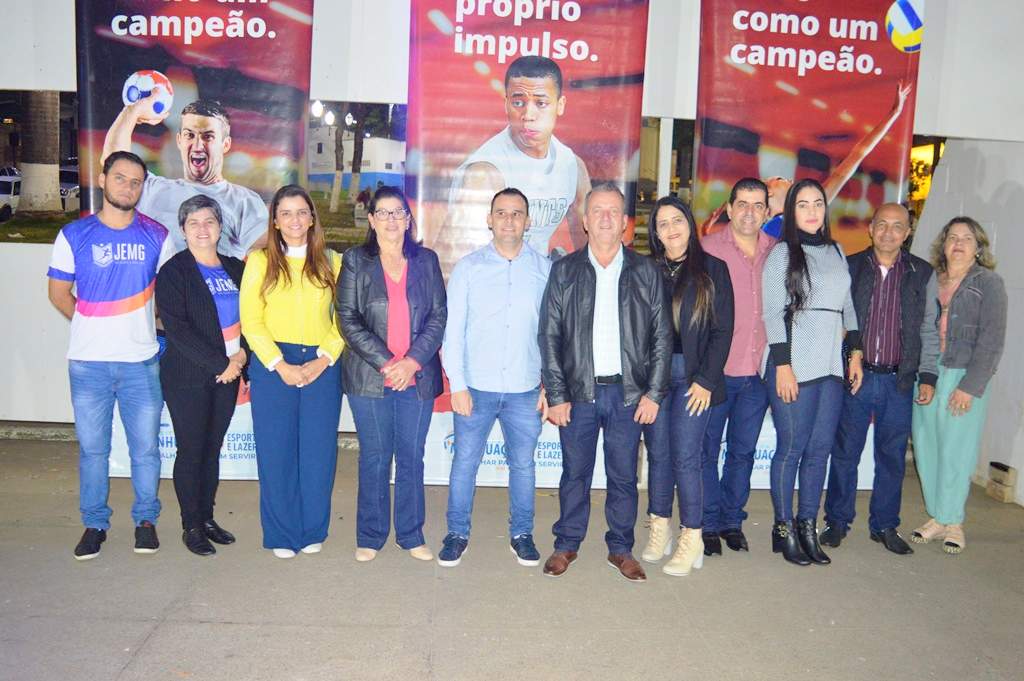 Prefeitura Municipal de Manhuaçu - Estudantes de Manhuaçu participam de  etapa estadual do JEMG 2023