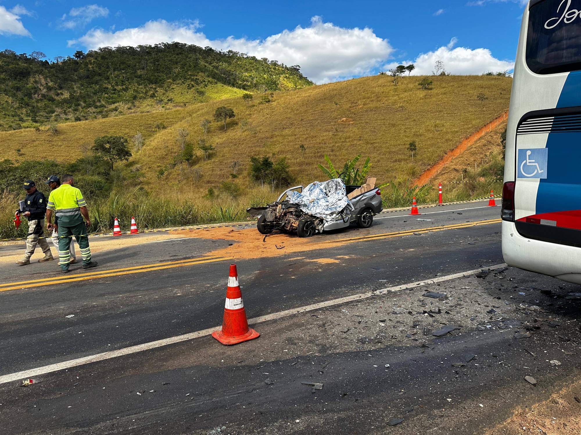 Jovem morre em gravíssimo acidente registrado na BR-116, em Ubaporanga