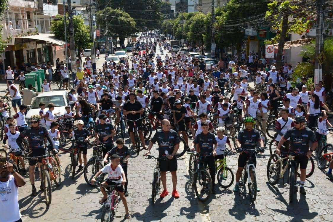 21º Passeio ciclístico movimenta as ruas de Manhuaçu