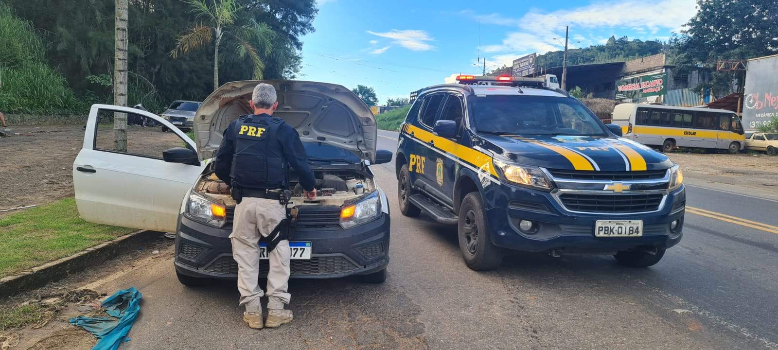 PRF recupera veículo furtado durante Operação Ano Novo em Manhuaçu