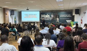 Projeto Venda Mais Sicoob Credicaf reúne centenas de empresários para treinamentos