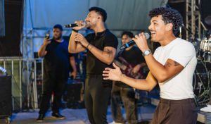 Dupla católica Ramon & Rafael realiza show em Durandé durante a Novena de São Sebastião