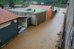 Chuvas: alagamentos em São João do Manhuaçu