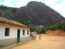 Montanha começa a "explodir" em Chalé