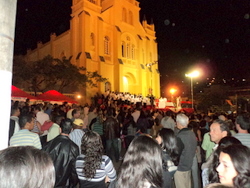 Show com Cantores de Deus marca o dia de São Lourenço