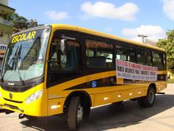 Prefeitura de Manhumirim adquire ônibus
