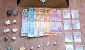 PM prende suspeito de tráfico e apreende drogas em Alto Caparaó
