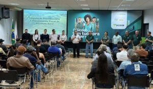 Palestras sobre planejamento fiscal e legislação previdenciária orienta produtores rurais