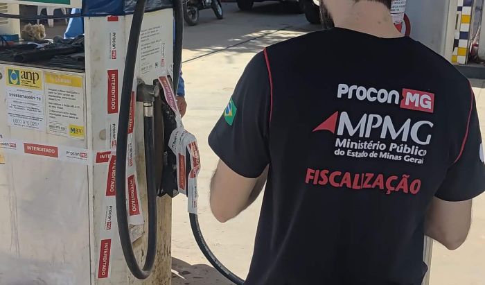Procon-MPMG fiscaliza 42 postos de combustíveis em três regiões de Minas