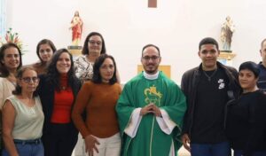 Paróquia de Reduto apresenta novo administrador, Padre Humberto, durante novena